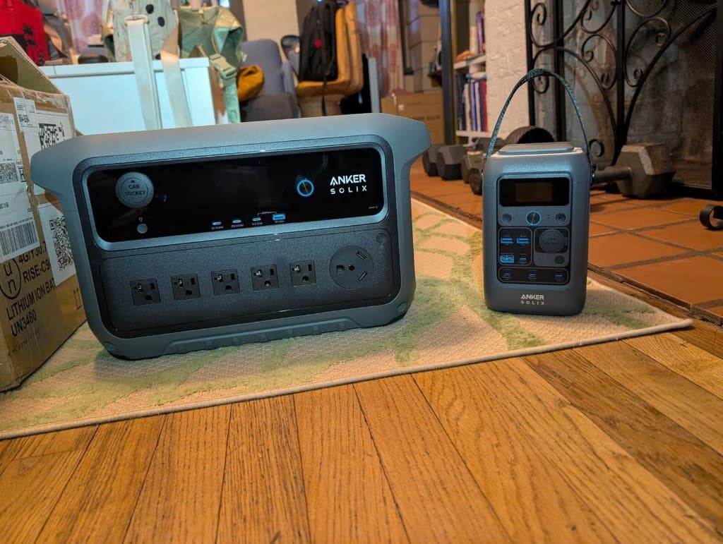 Anker SOLIX portable power station
